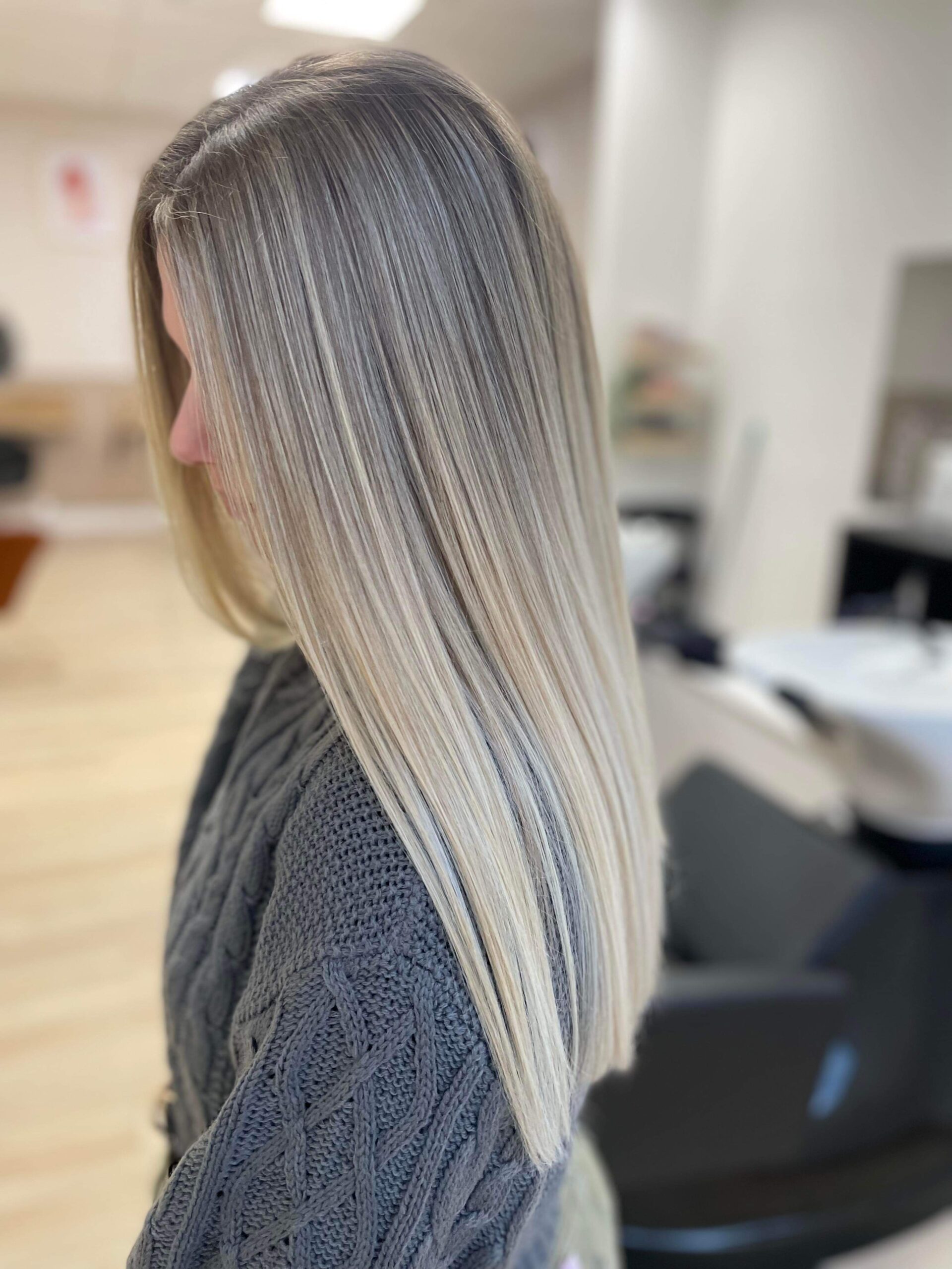 Coloration et coupe salon professionnel